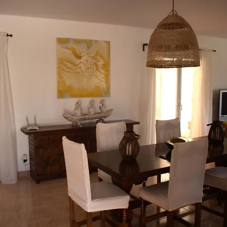 Semesterbostad Casa Nuria *